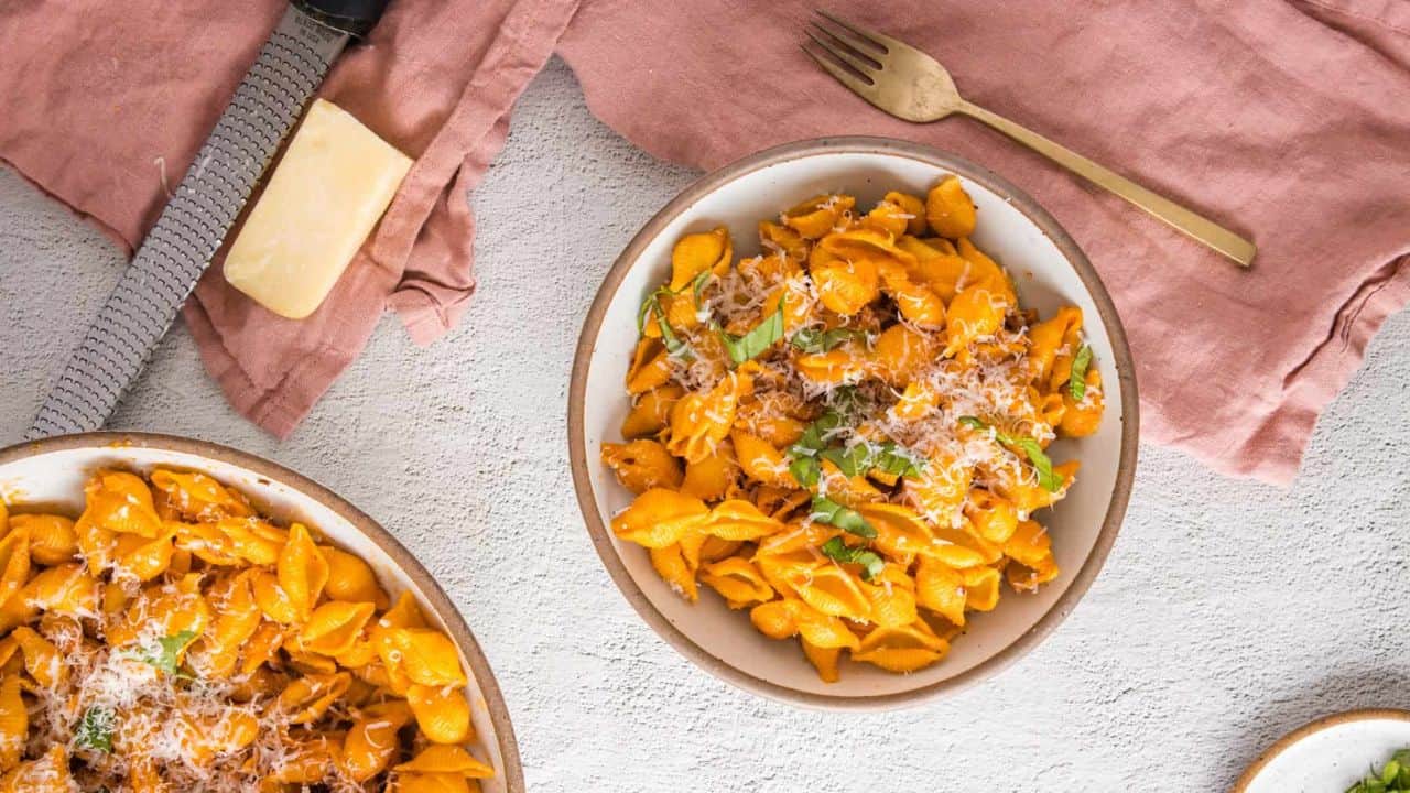 View of 30 easy-to-serve pasta meals - Foodventures Abroad