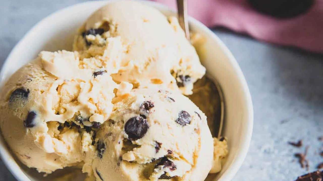 Bailey's chocolate chip ice cream in a white bowl.