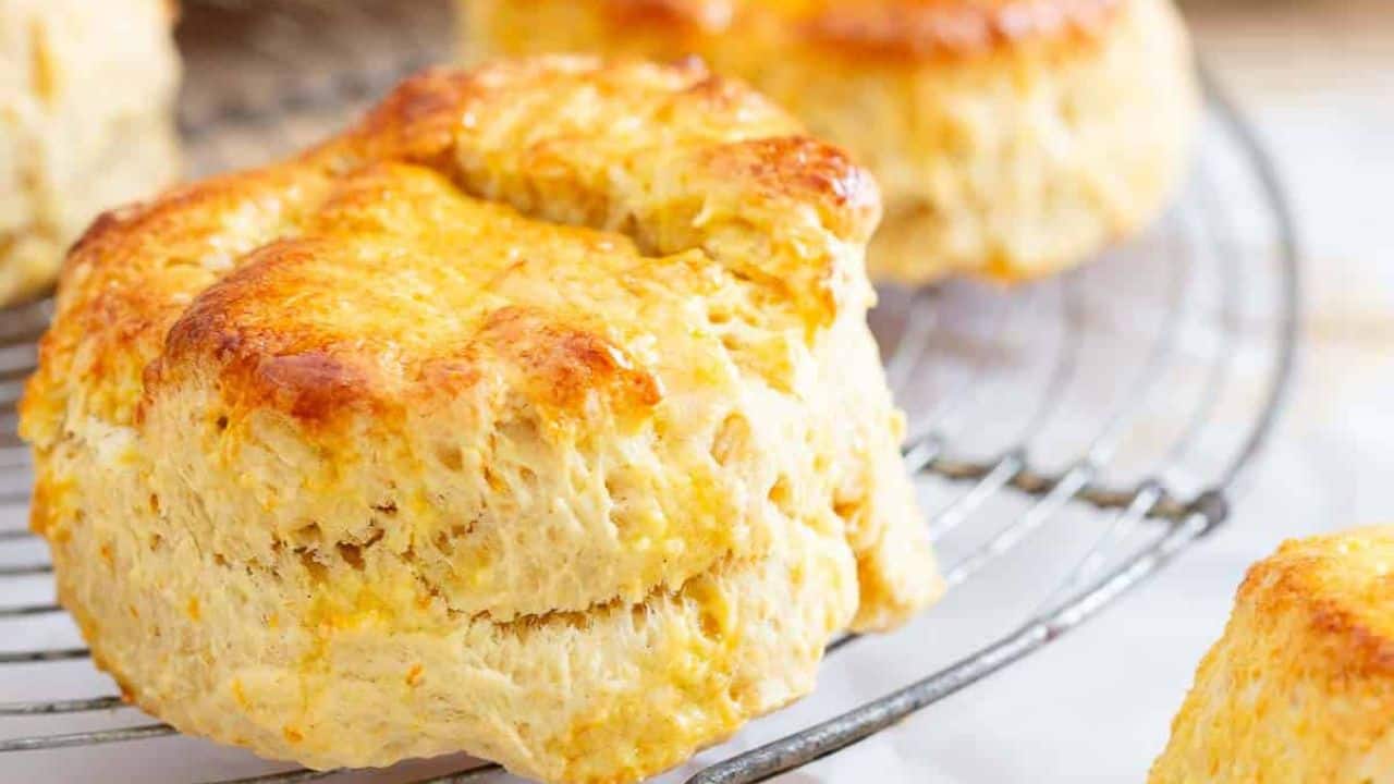 Citrus honey biscuits on a wire rack.