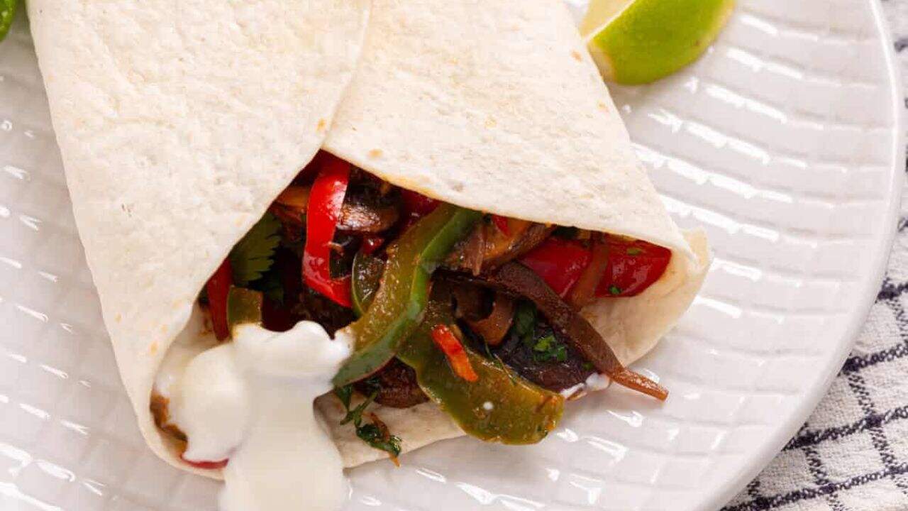 An image of a vegan fajita on a plate.