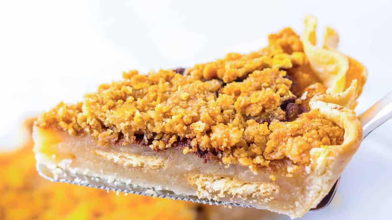 A slice of mock apple pie.