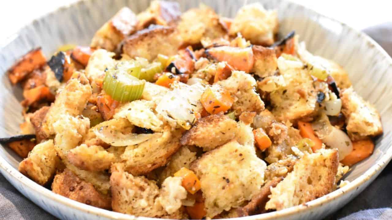 A close up of gluten free stuffing in a bowl.