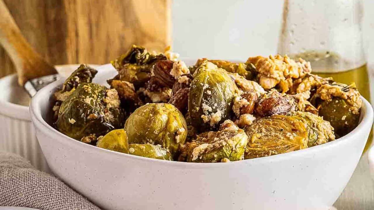 A bowl of roasted brussels sprouts.