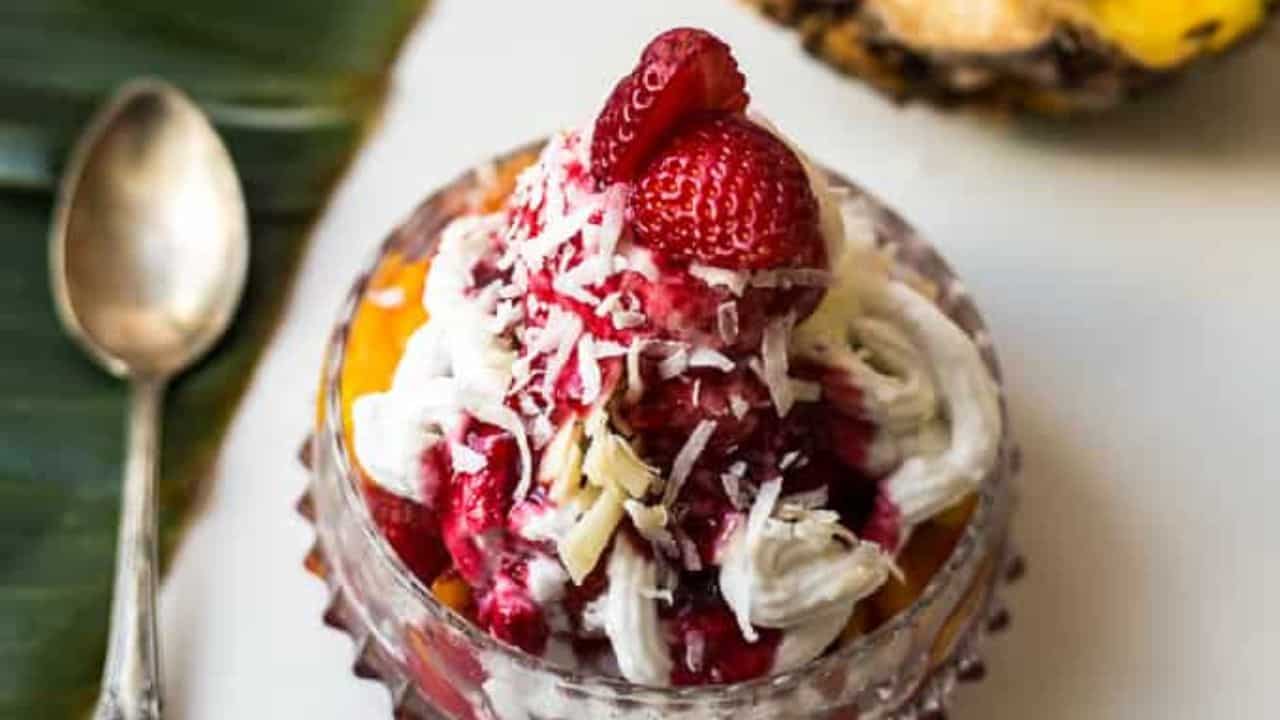 Colombian fruit salad in pineapple.