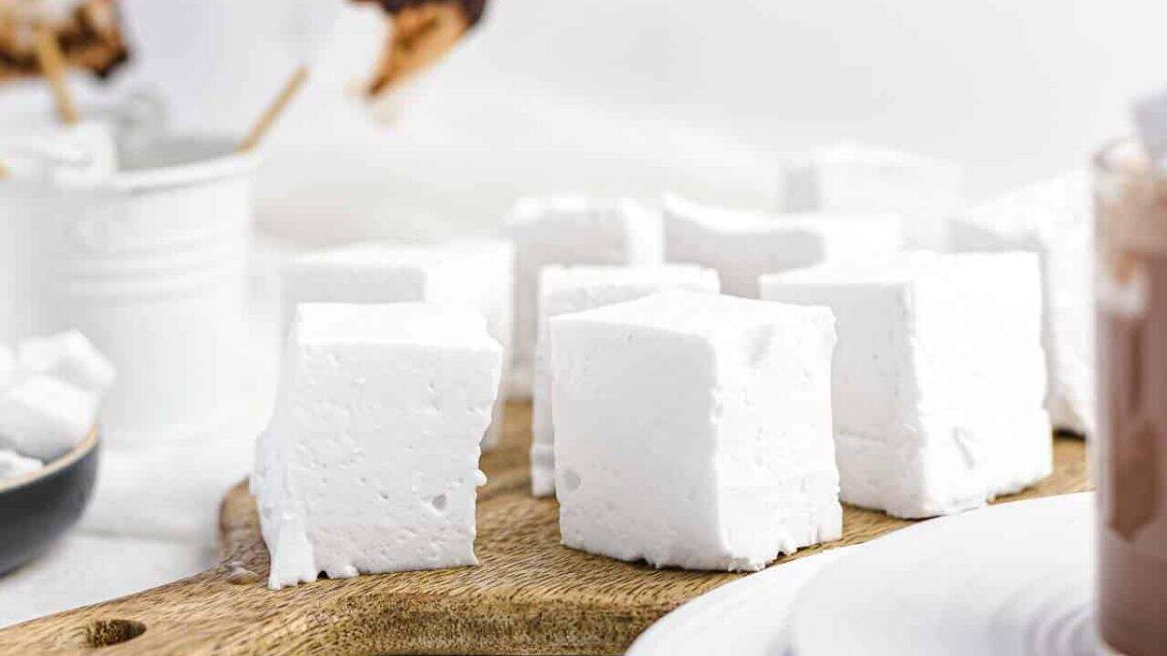 Sugar-Free Keto Marshmallows on a wooden board.