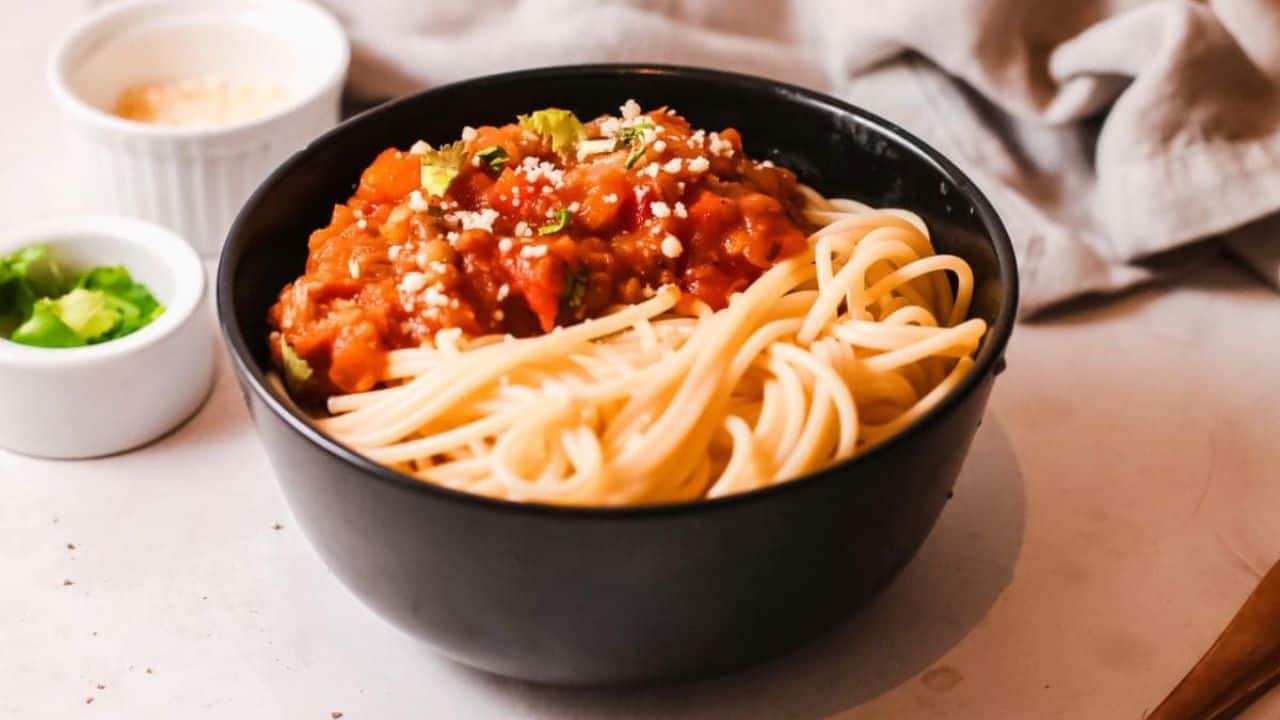 Bowl of spaghetti bolognese made in an Instant Pot.